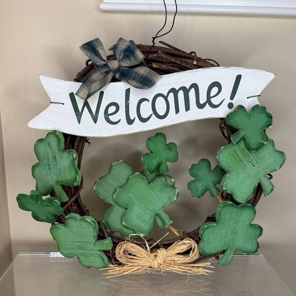 Festive Green Shamrock Welcome Wreath